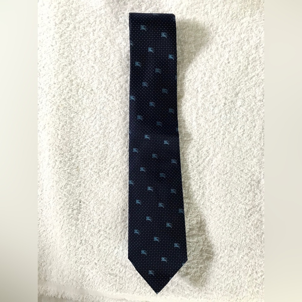 Men’s silk Burberry necktie